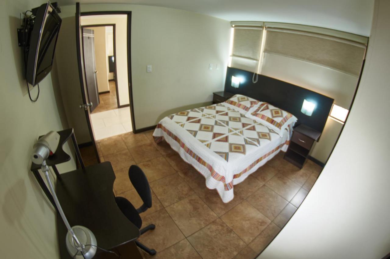 Hotel Alojate In โบโกตา ภายนอก รูปภาพ