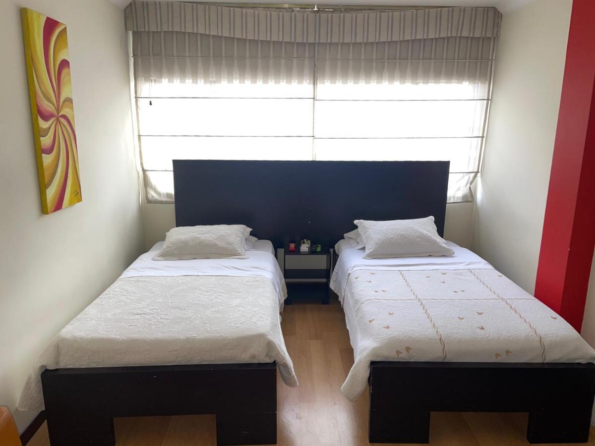 Hotel Alojate In โบโกตา ภายนอก รูปภาพ