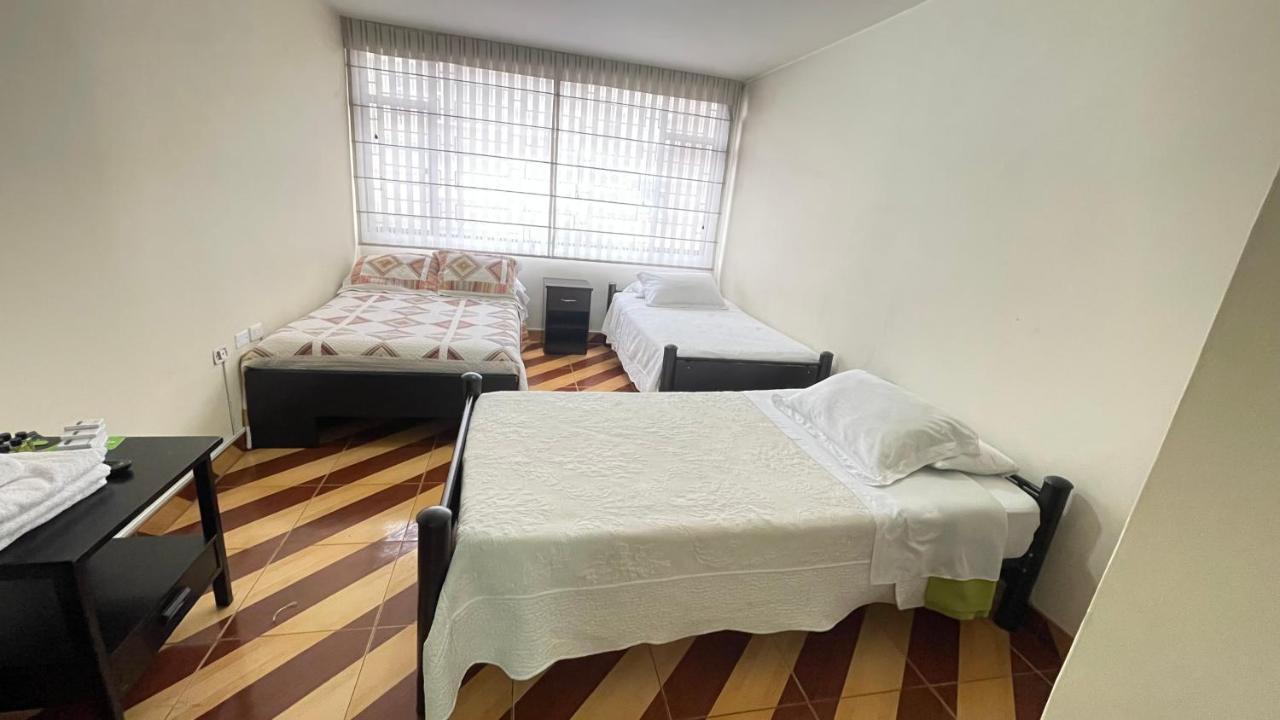 Hotel Alojate In โบโกตา ภายนอก รูปภาพ